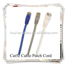 Cable de conexión CAT 5E para redes.